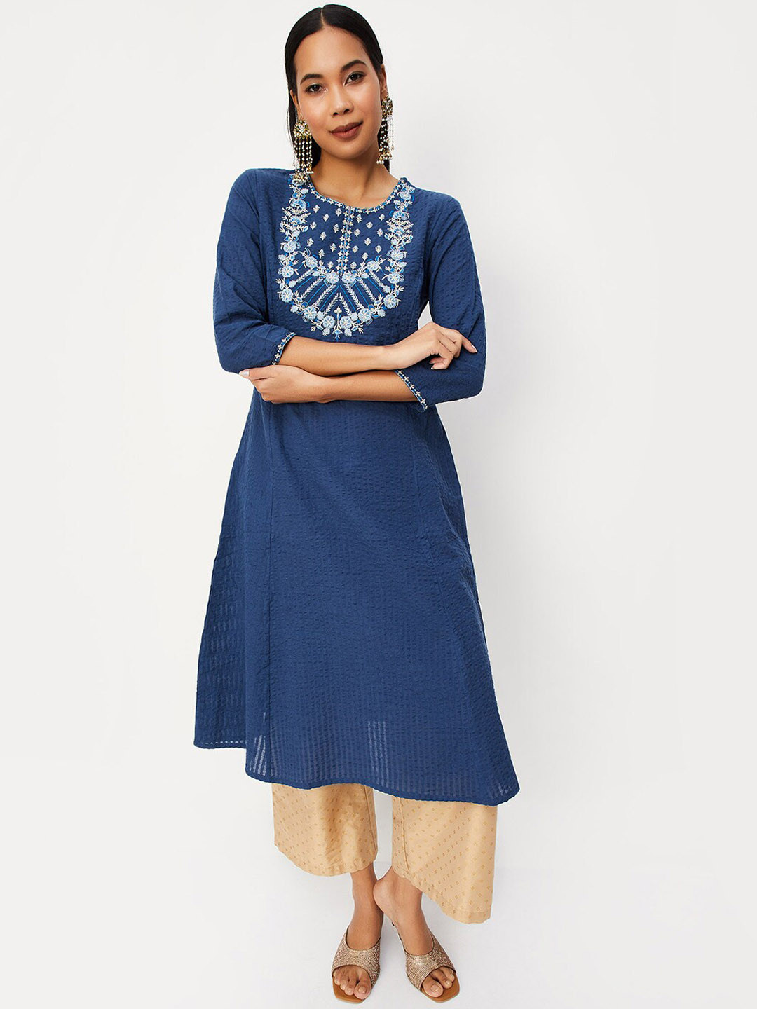 

max Floral Yoke Design Thread Work A-Line Kurta, Blue