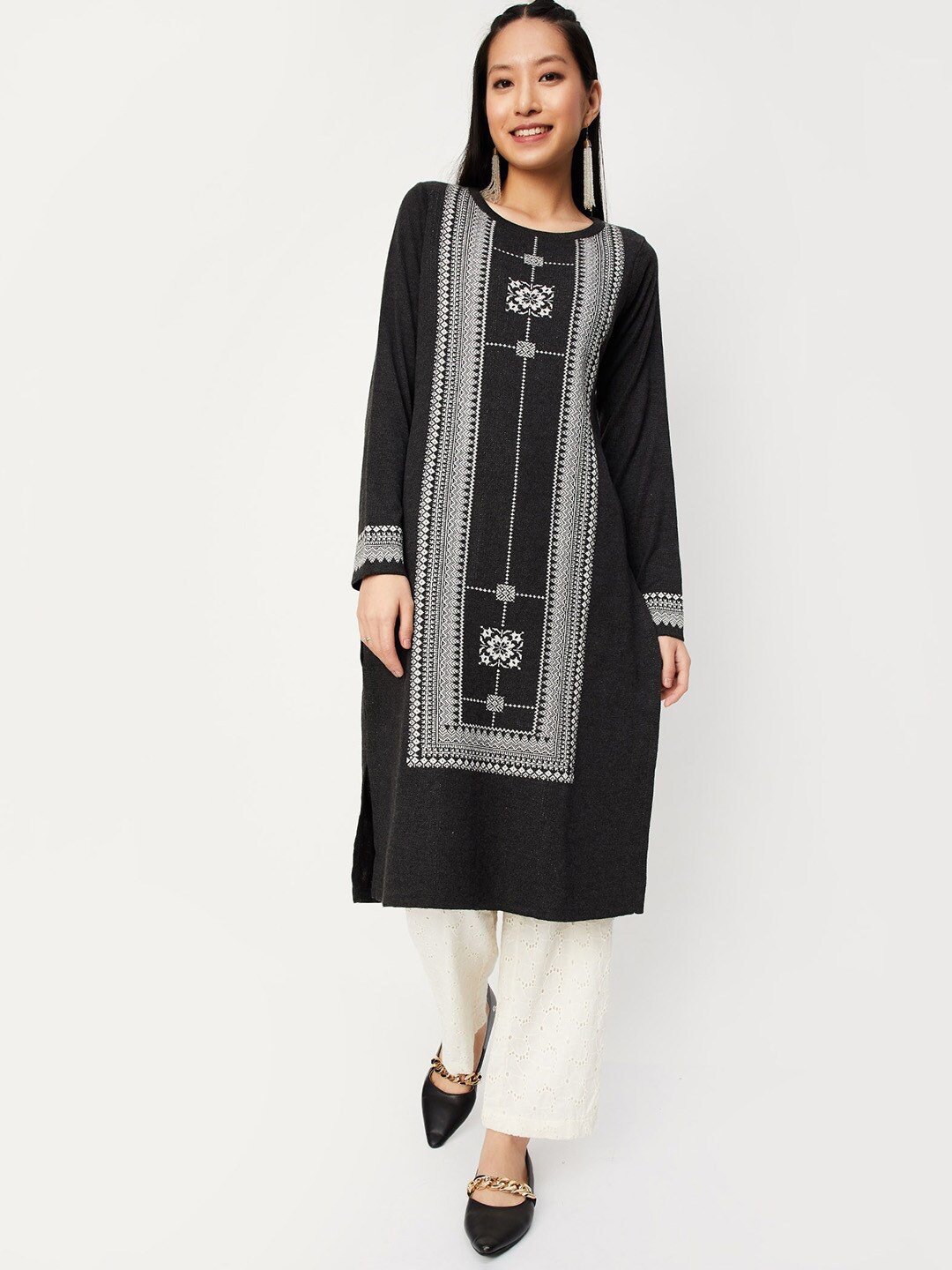 

max Geometric Woven Design Acrylic Kurta, Grey