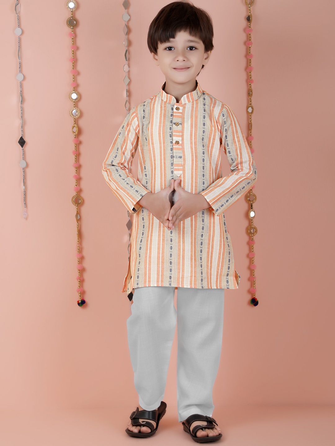 

KIDS FARM Boys Striped Mandarin Collar Thread Work Pure Cotton Kurta With Pyjamas, Orange