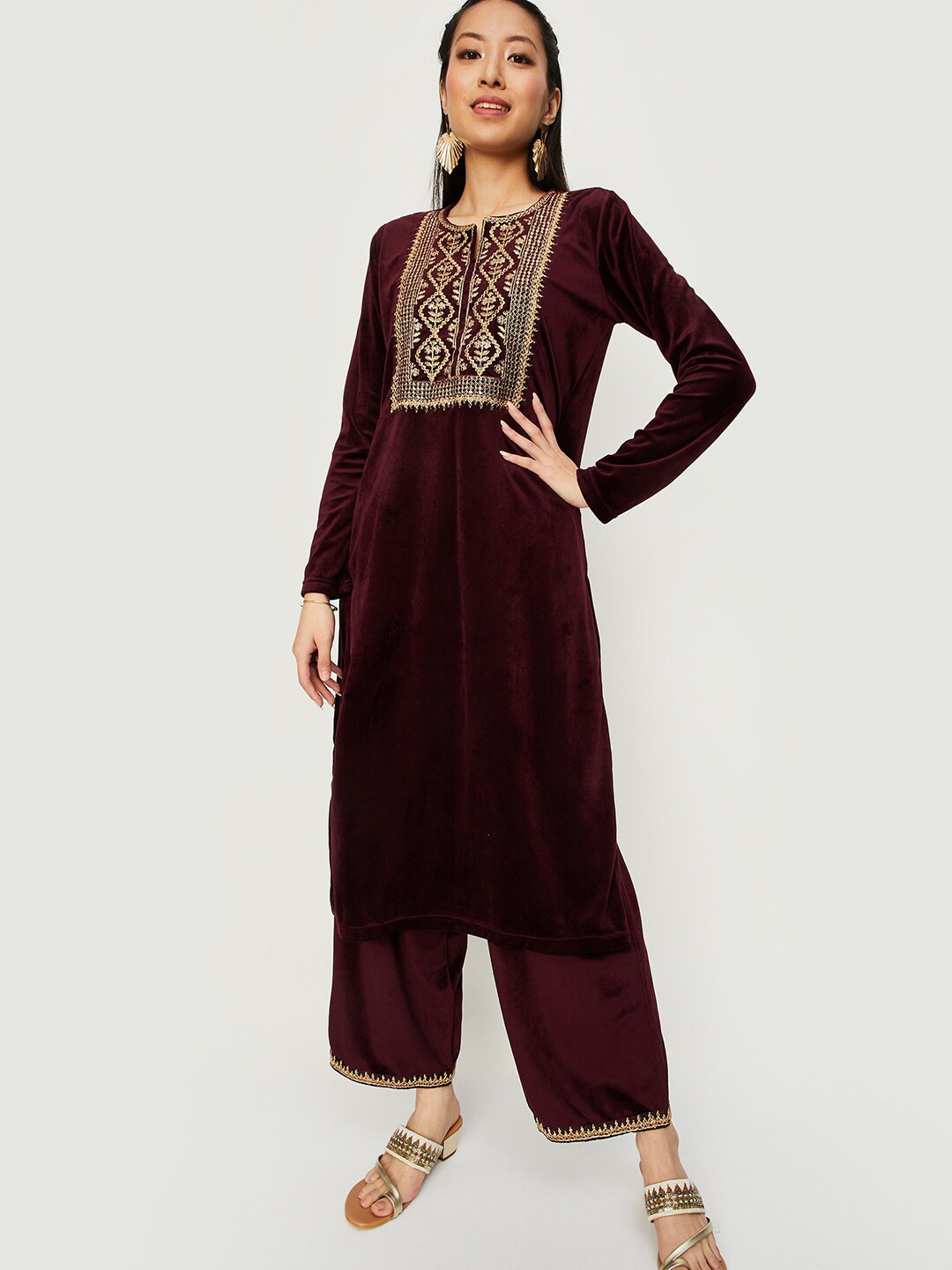 

max Ethnic Motifs Yoke Design Sequinned Kurta With Palazzo, Purple