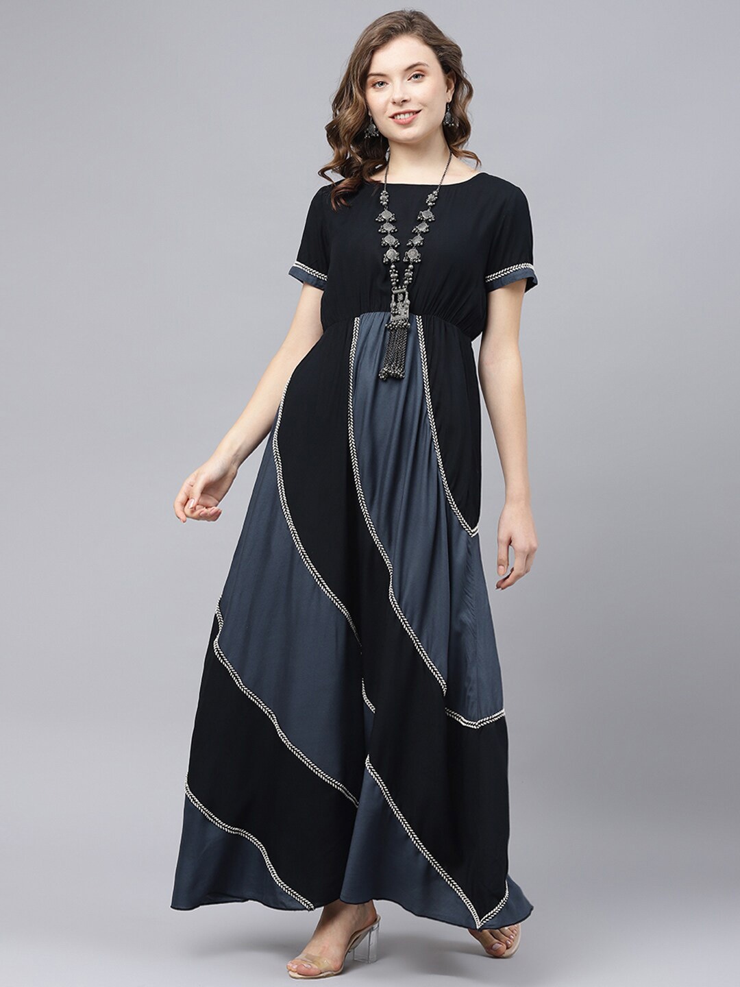 

DEEBACO Colourblocked Rayon Round Neck Maxi Dress, Black
