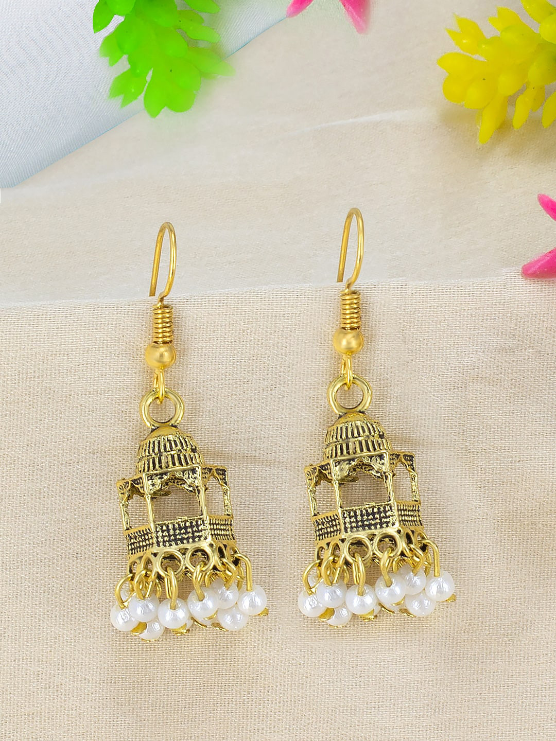 

PRIVIU Brass Plated Classic Jhumkas, Gold