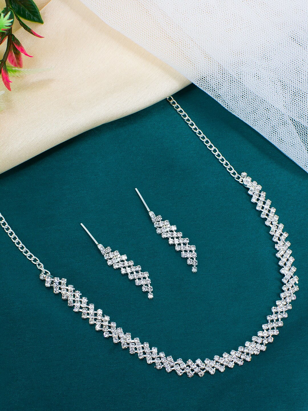 

PRIVIU Rhodium-Plated American Diamond-Studded Jewellery Set, Silver
