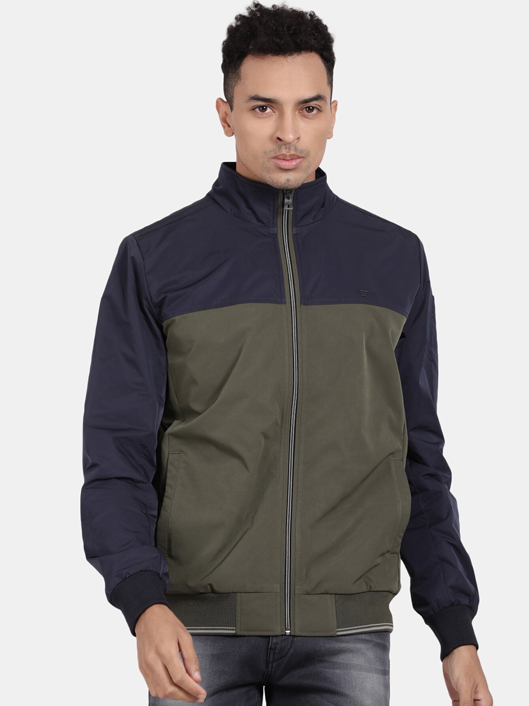 

t-base Colourblocked Lightweight Open Front Jacket, Olive