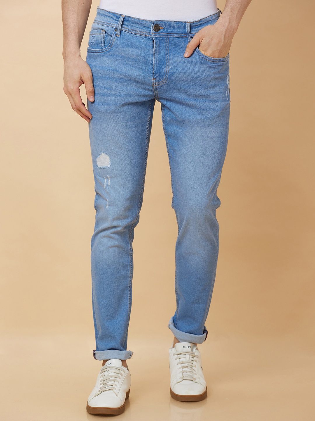 

Being Human Men Slim Fit Mid Rise Mildly Distressed Light Fade Stretchable Jeans, Blue