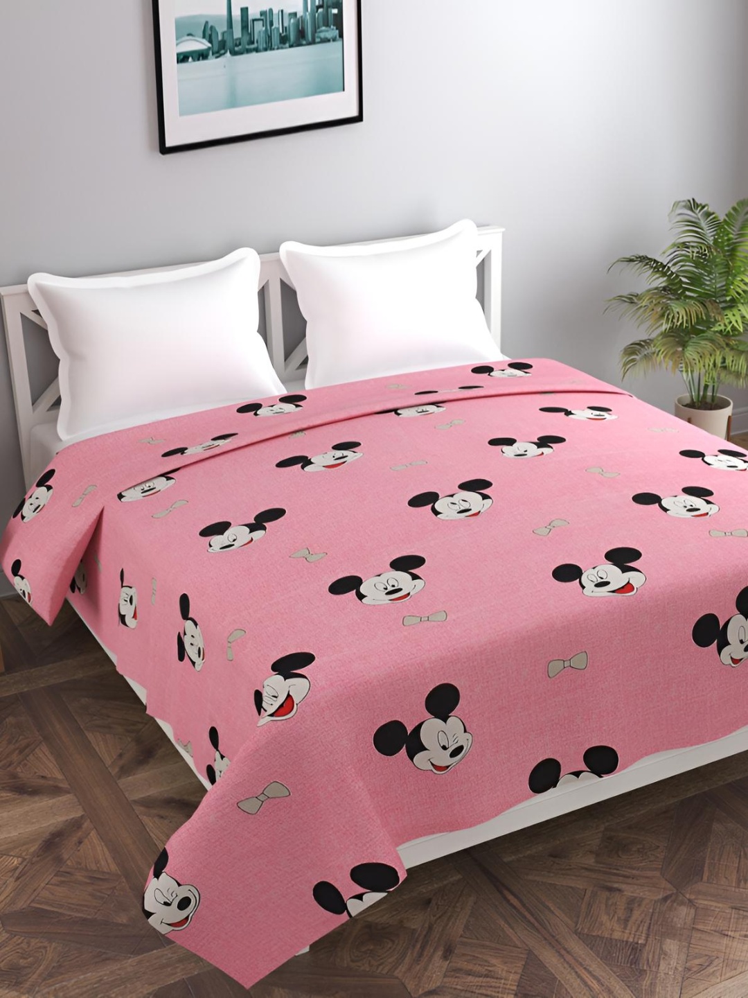 

BREVARD Pink & Black Mickey Mouse Printed Double Queen Duvet Cover