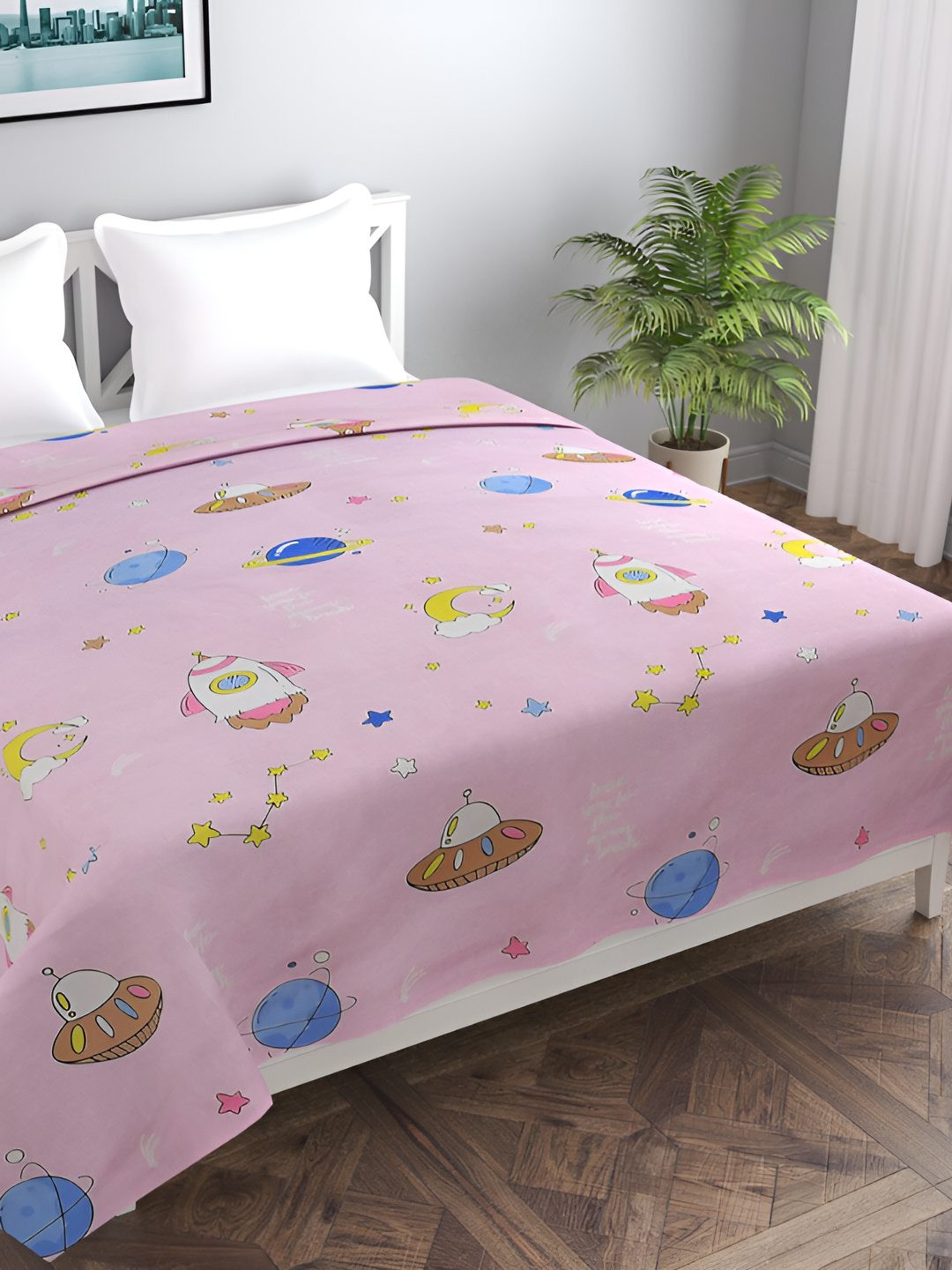 

BREVARD Pink & Blue Conversational Printed Double Duvet Cover