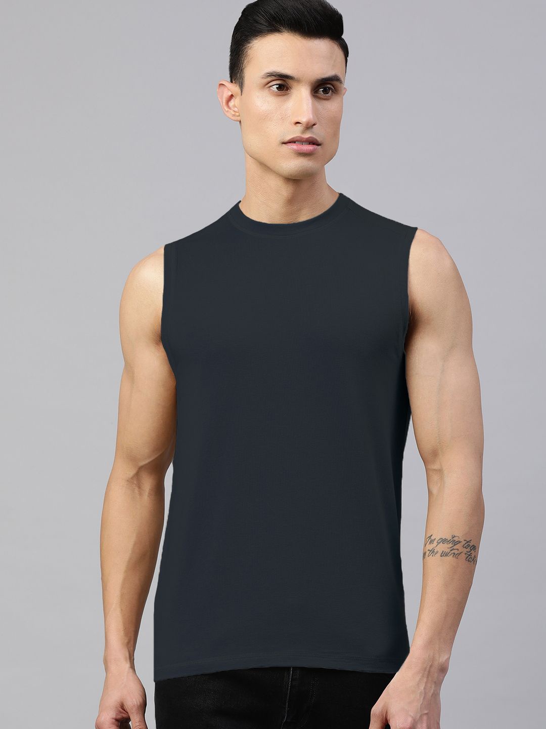 

Kosha Merino Wool & Bamboo Lightweight Thermal Vest, Black