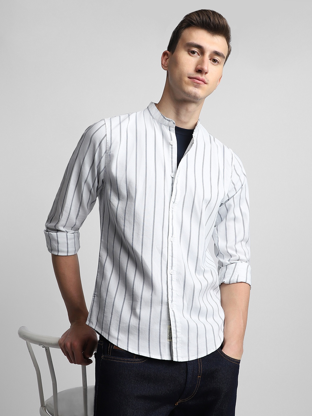 

Dennis Lingo Slim Fit Vertical Striped Band Collar Pure Cotton Casual Shirt, White