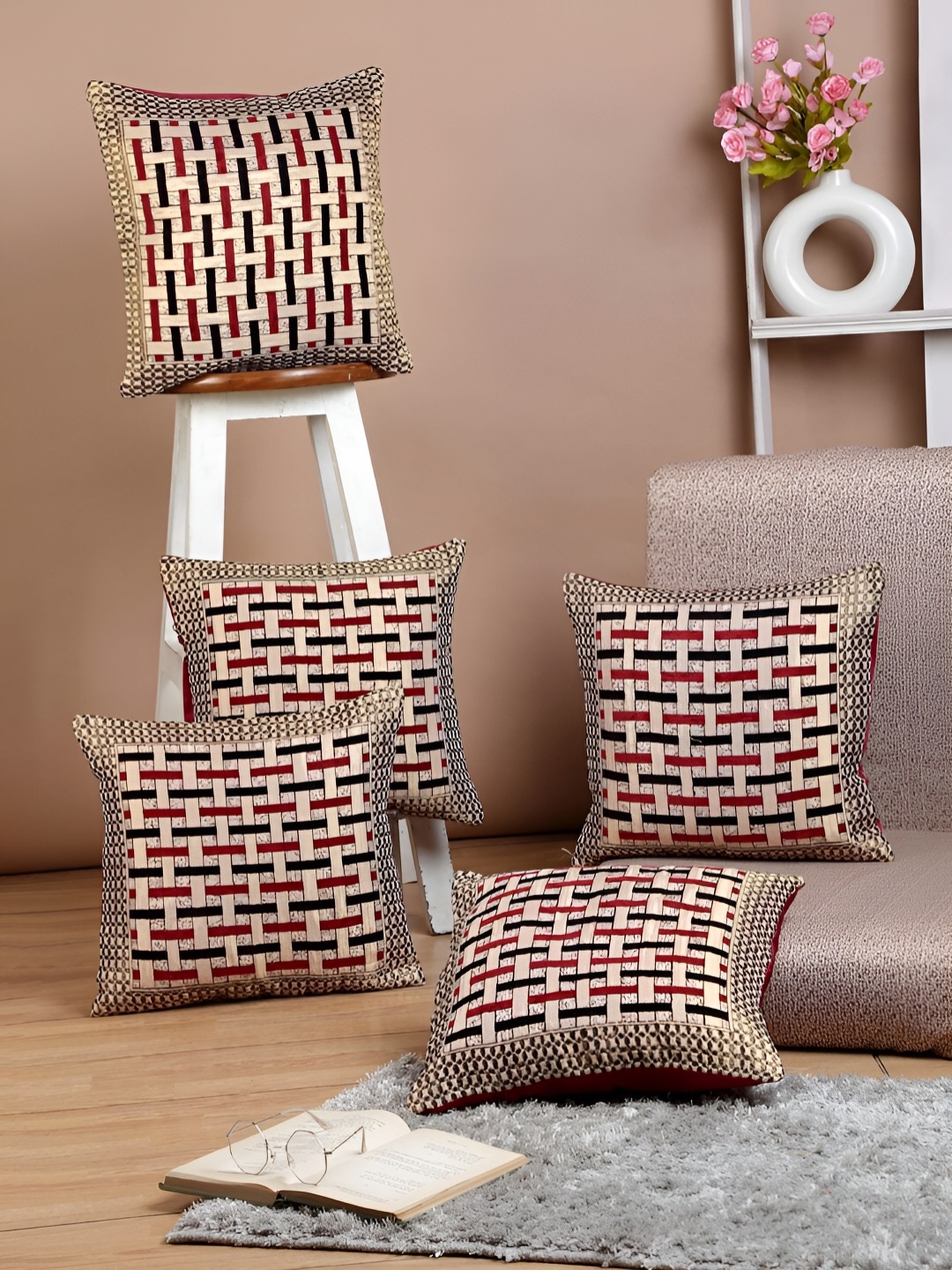 

ERIC LONDON Maroon & Gold 5 Pieces Geometric Square Cushion Covers