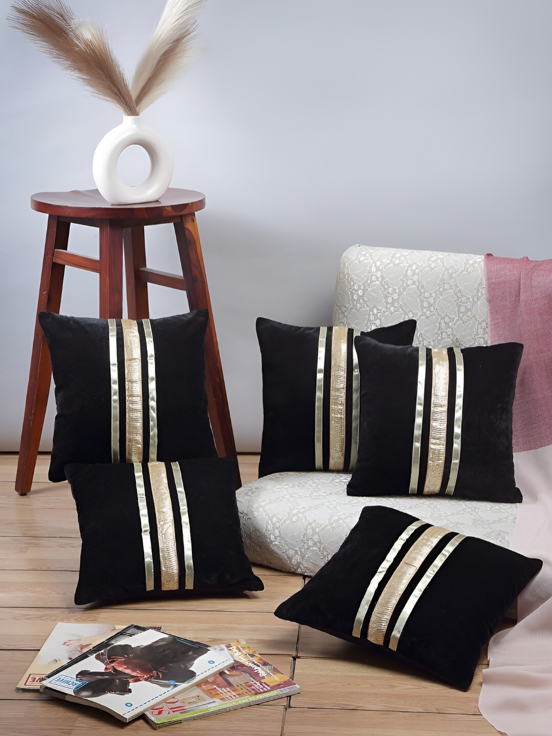 

ERIC LONDON Black & Gold 5 Pieces Self Design Embellished Velvet Square Cushion Covers