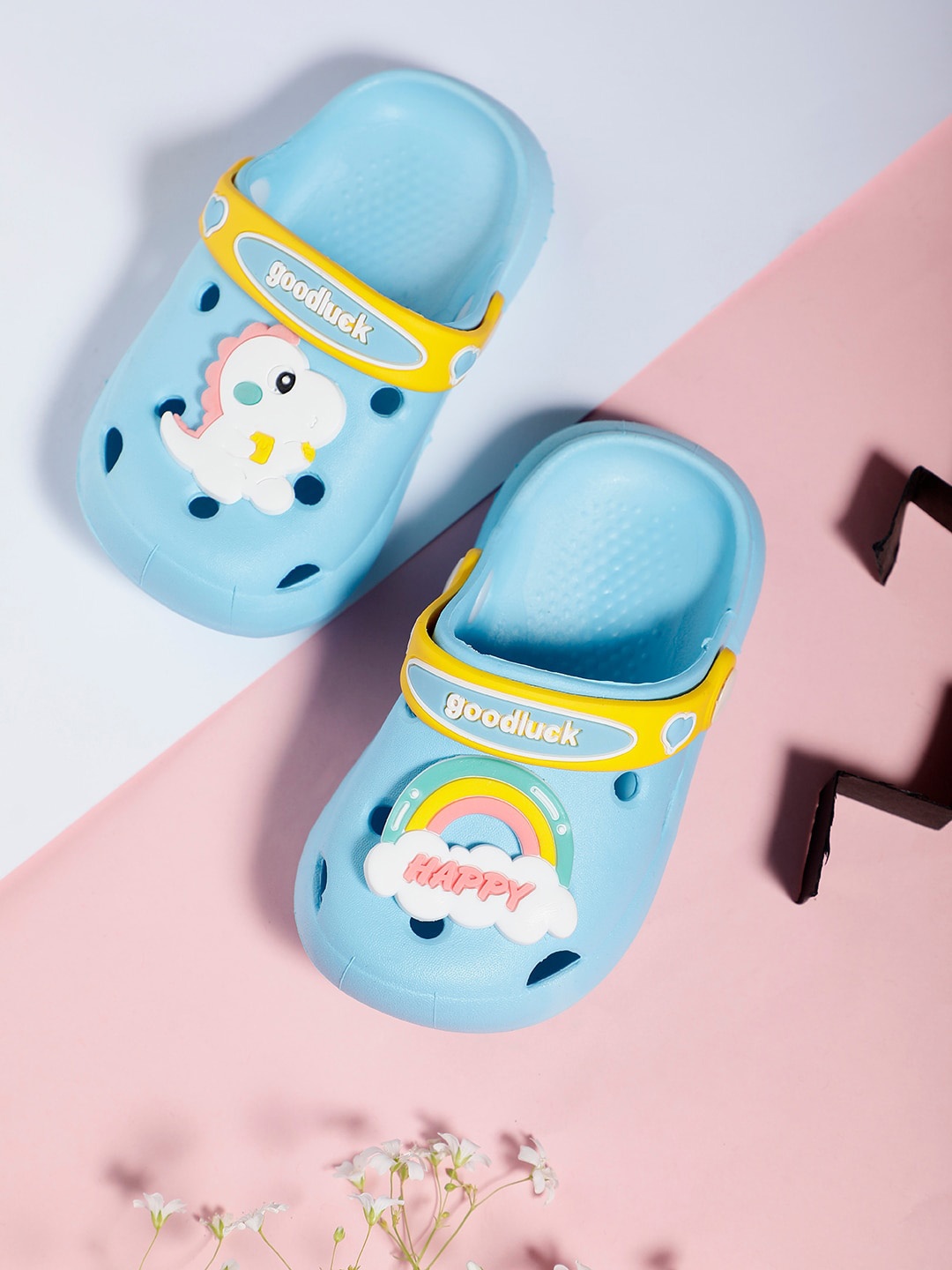 

PASSION PETALS Boys Rainbow & Unicorn Embossed Lightweight Clogs, Blue