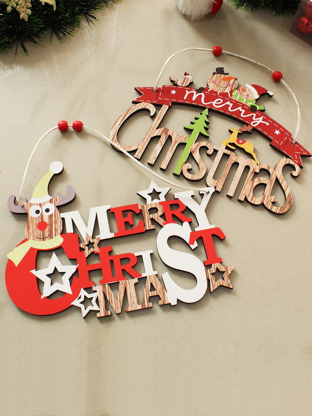 

TIED RIBBONS Red & White 2 Pieces Merry Christmas Door Wall Tree Hangings