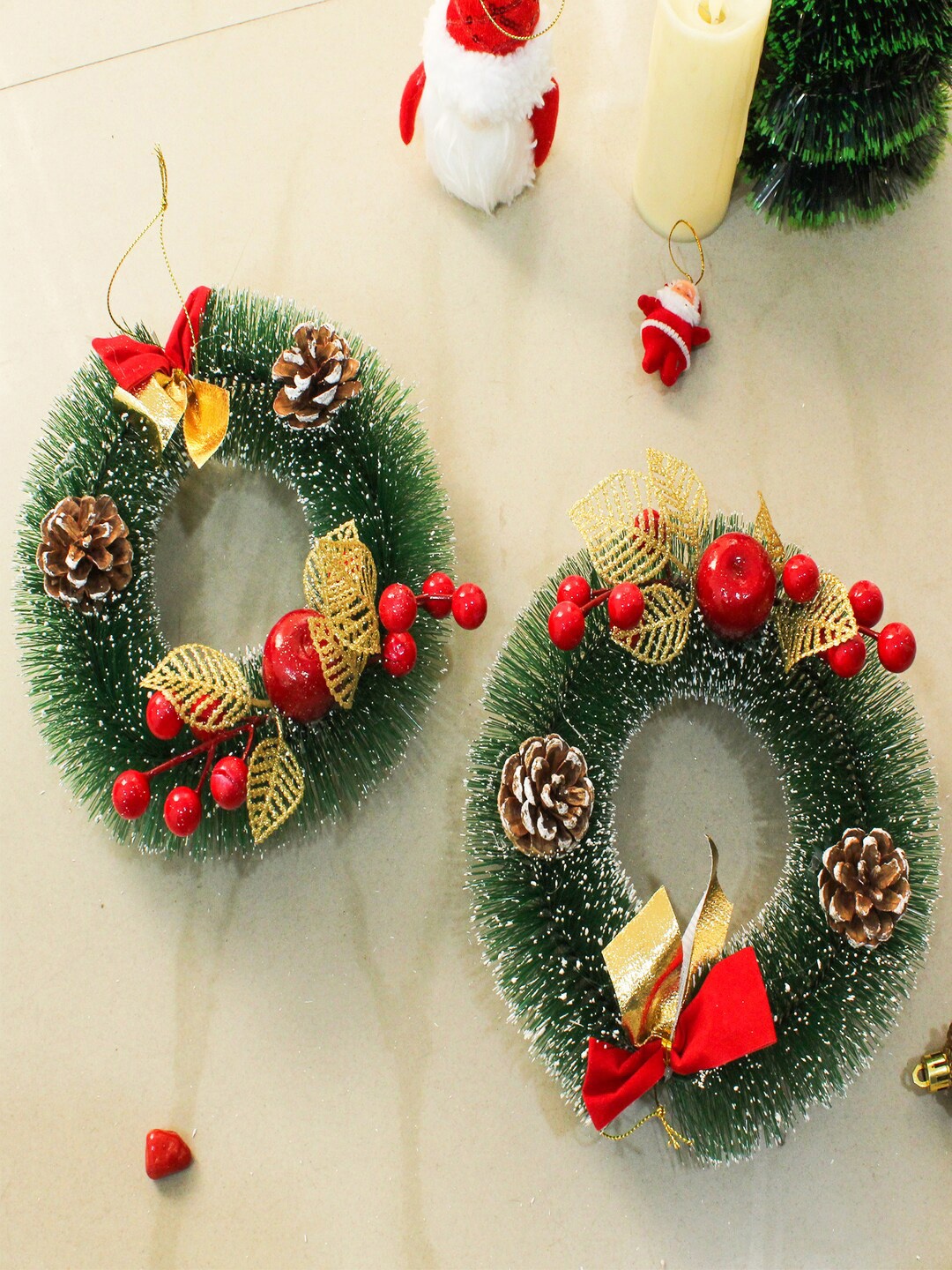 

TIED RIBBONS Green & Red 2 Pieces Christmas Wreath Tree Wall Door Hangings