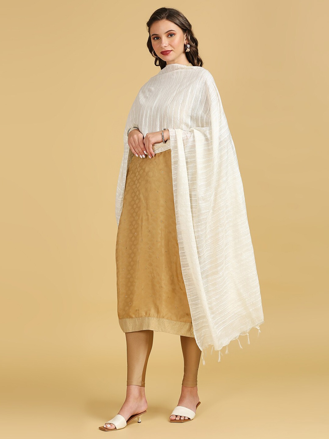 

Dupatta Bazaar Sequinned Cotton Silk Dupatta, Off white