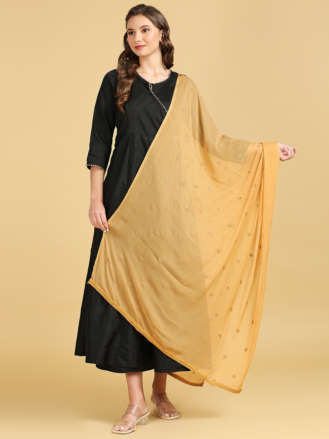 

Dupatta Bazaar Floral Embroidered Sequinned Dupatta, Beige