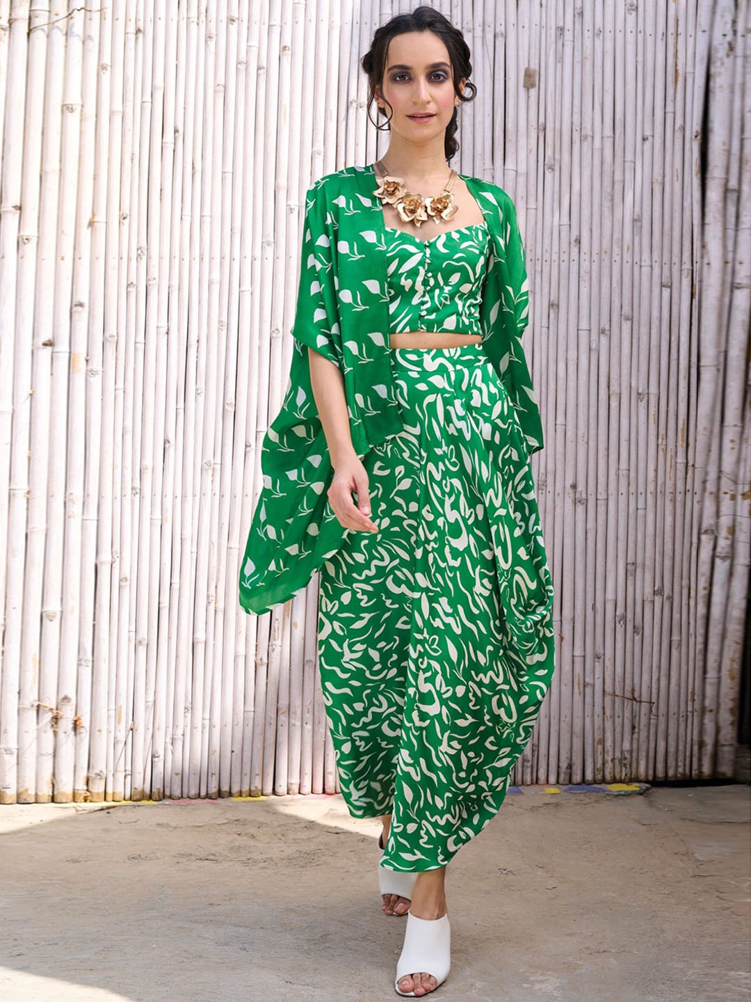 

Kanelle Printed Square Neck Top & Skirt with Shrug, Green