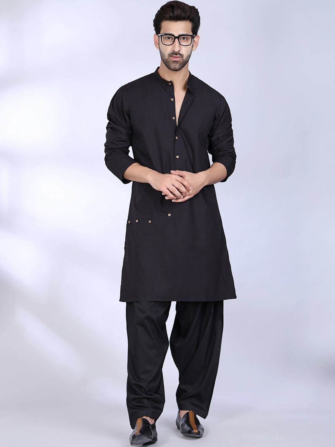 

MIDAV Mandarin Collar Curved Placket Cotton Straight Kurta, Black