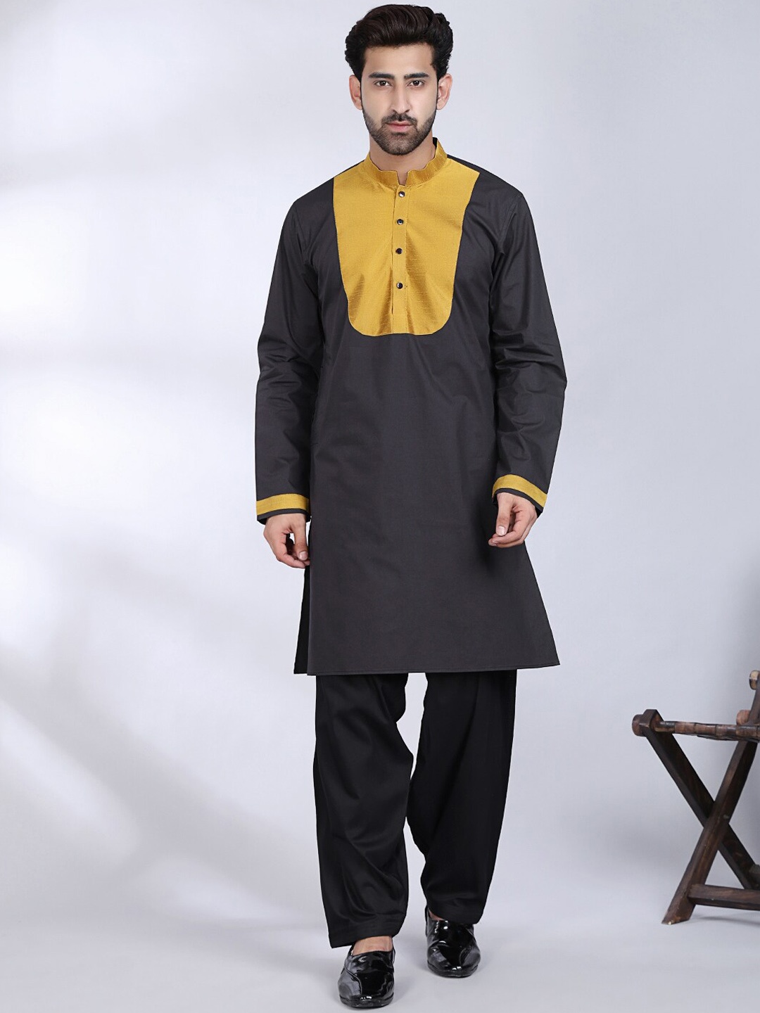 

MIDAV Mandarin Collar Cotton Straight Kurta, Black