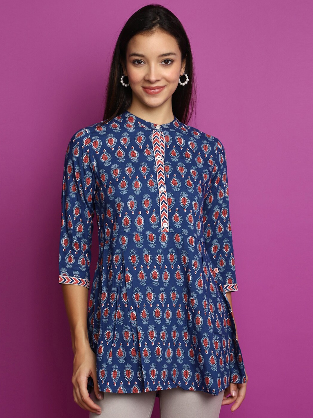 

V-Mart Ethnic Motifs Printed Pure Cotton A Line Kurti, Navy blue