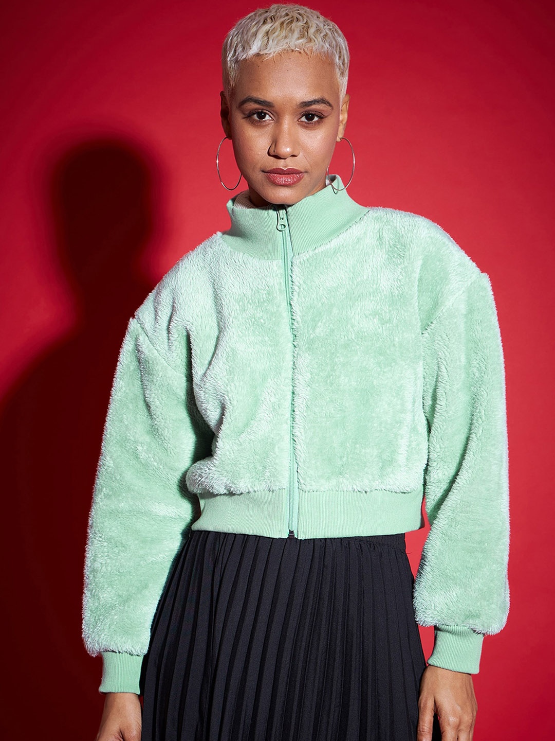 

SASSAFRAS Green Mock Collar Faux Fur Trim Detail Cropped Bomber Jacket