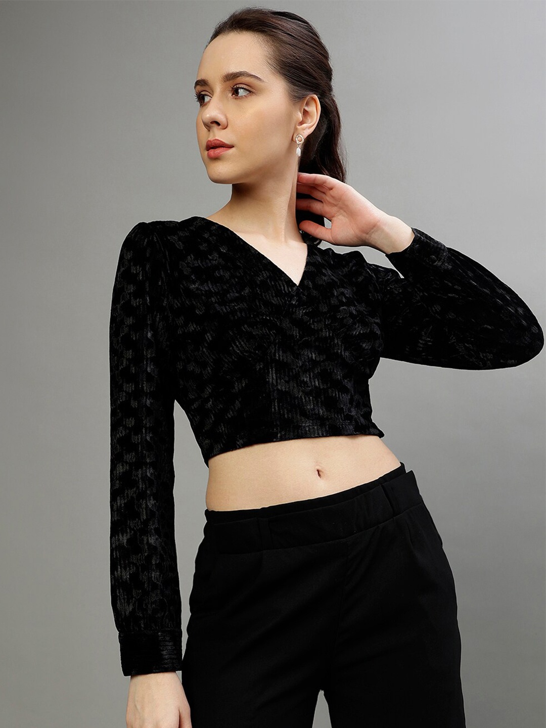 

CENTRESTAGE Self Design V-Neck Cuffed Sleeves Wrap Crop Top, Black