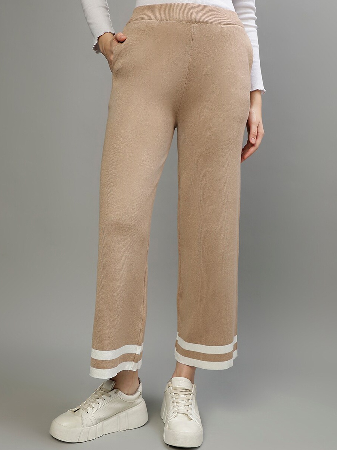 

CENTRESTAGE Women Flared Trousers, Brown