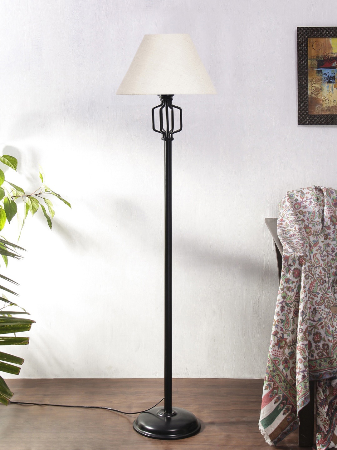 

Devansh White & Black Jute Textured Iron Floor Lamps