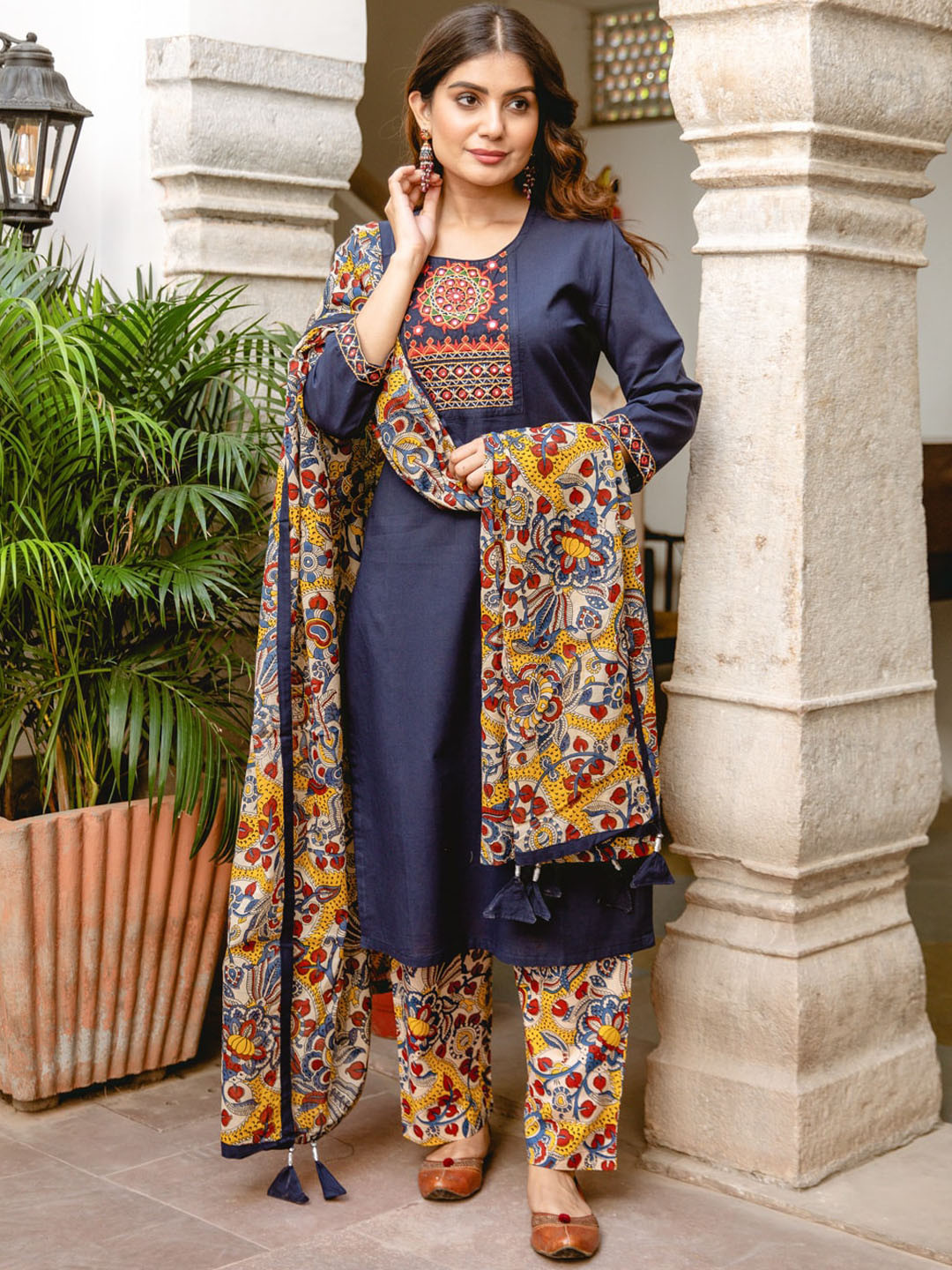 

Jaipuriya Fab Private Limited Ethnic Motifs Yoke Design Kurta with Pyjamas & Dupatta, Navy blue