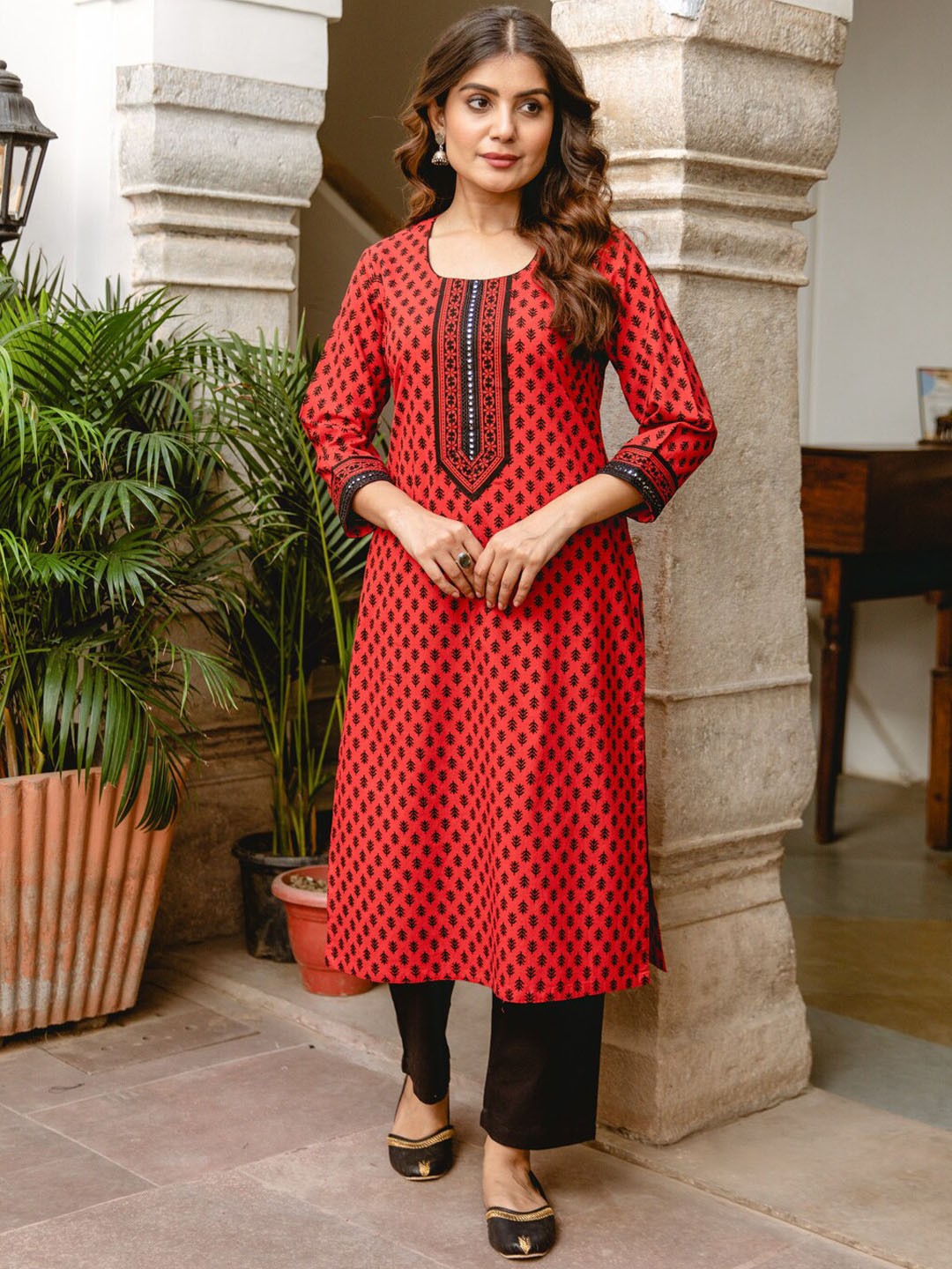 

Jaipuriya Fab Private Limited Ethnic Printed Thread Work Straight Pure Cotton Kurta, Red