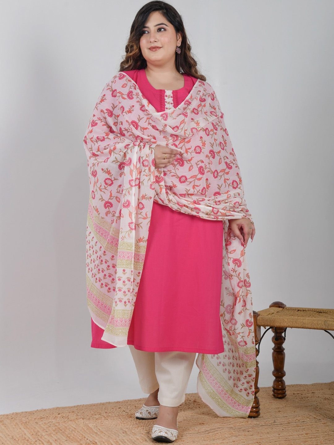 

Jaipuriya Fab Private Limited Women Pink Pure Cotton Kurti with Pyjamas & With Dupatta