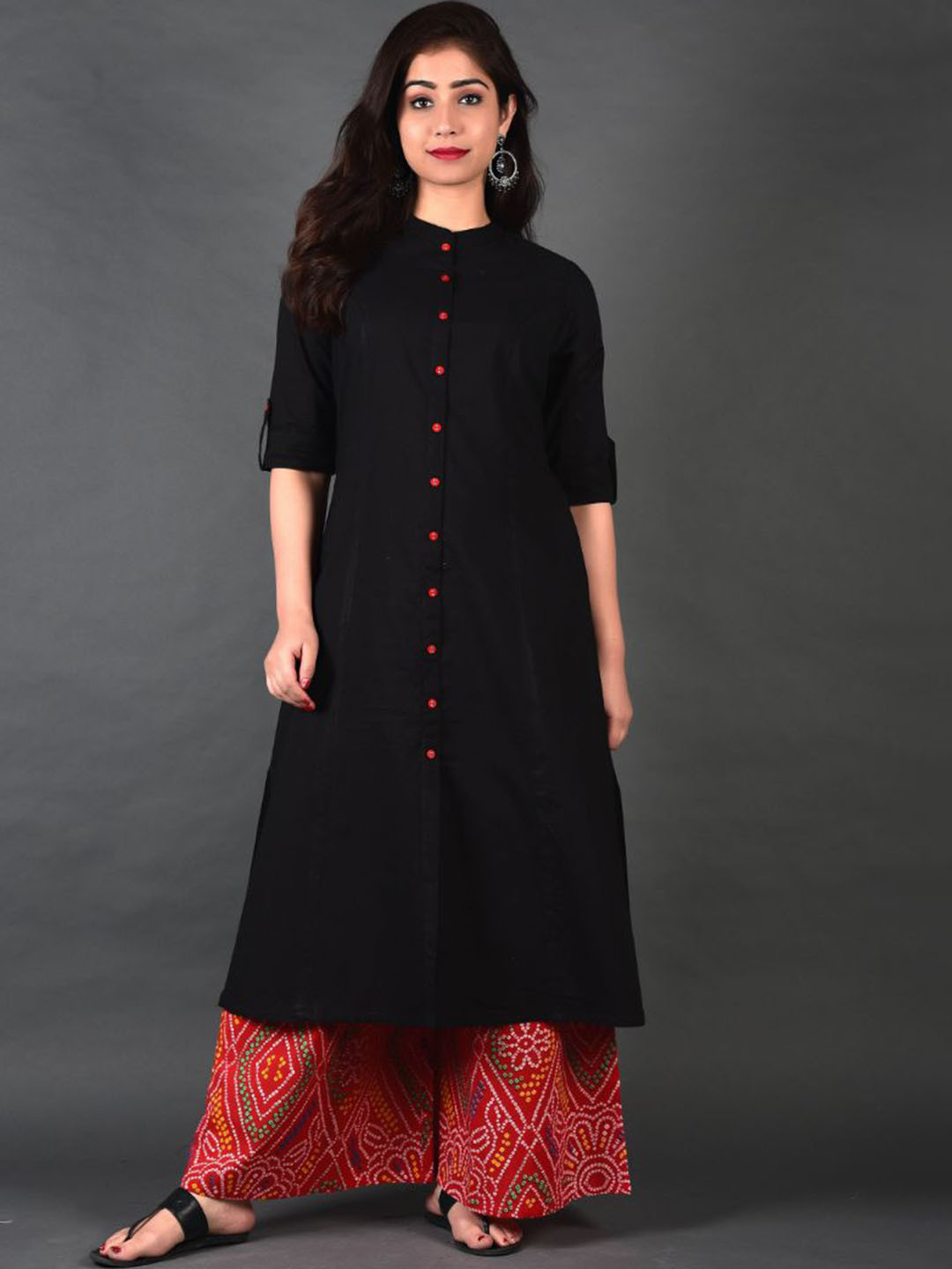 

Jaipuriya Fab Private Limited Women Black Kurti with Palazzos