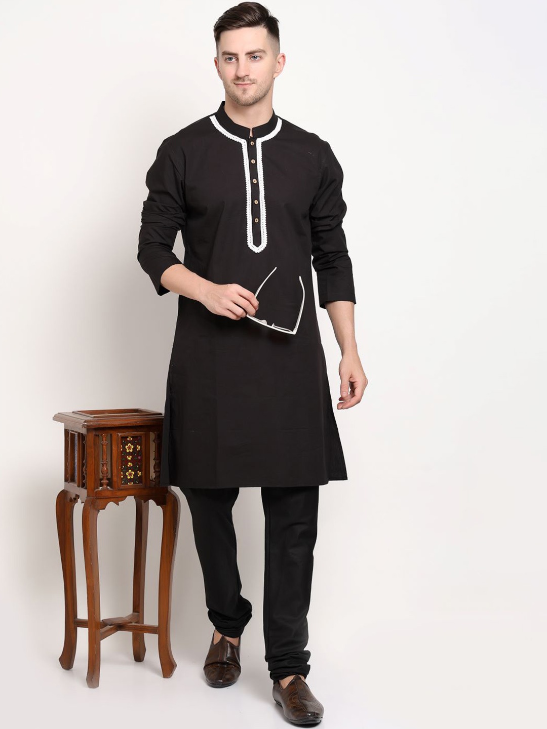 

MIDAV Laced- Placket Detail Mnadarin Collar Straight Cotton Kurta, Black