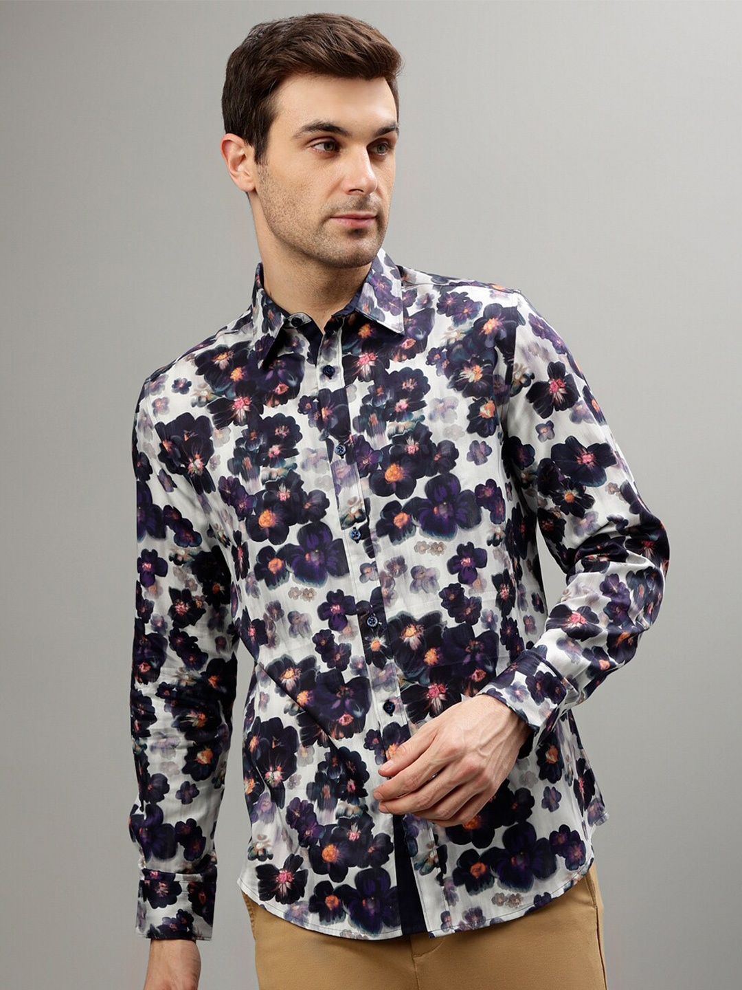 

Iconic Floral Printed Spread Collar Casual Shirt, White