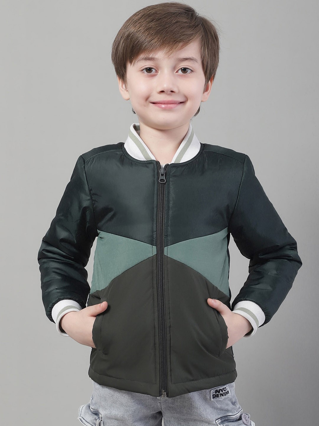 

HOUSE OF VEDAS Boys Stand Collar Lightweight Sporty Jacket, Green