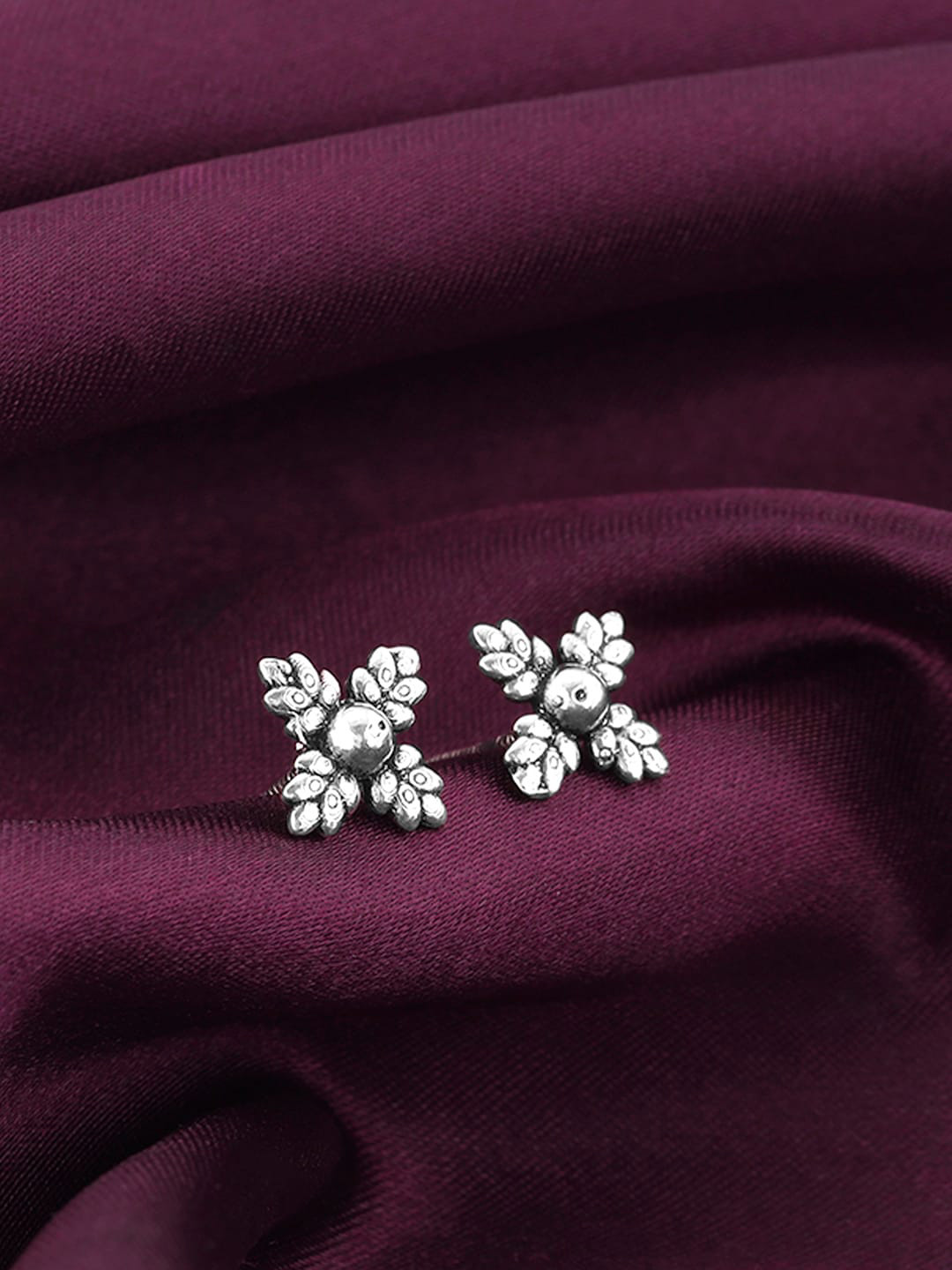 

GIVA Oxidised Contemporary Studs Earrings, Silver