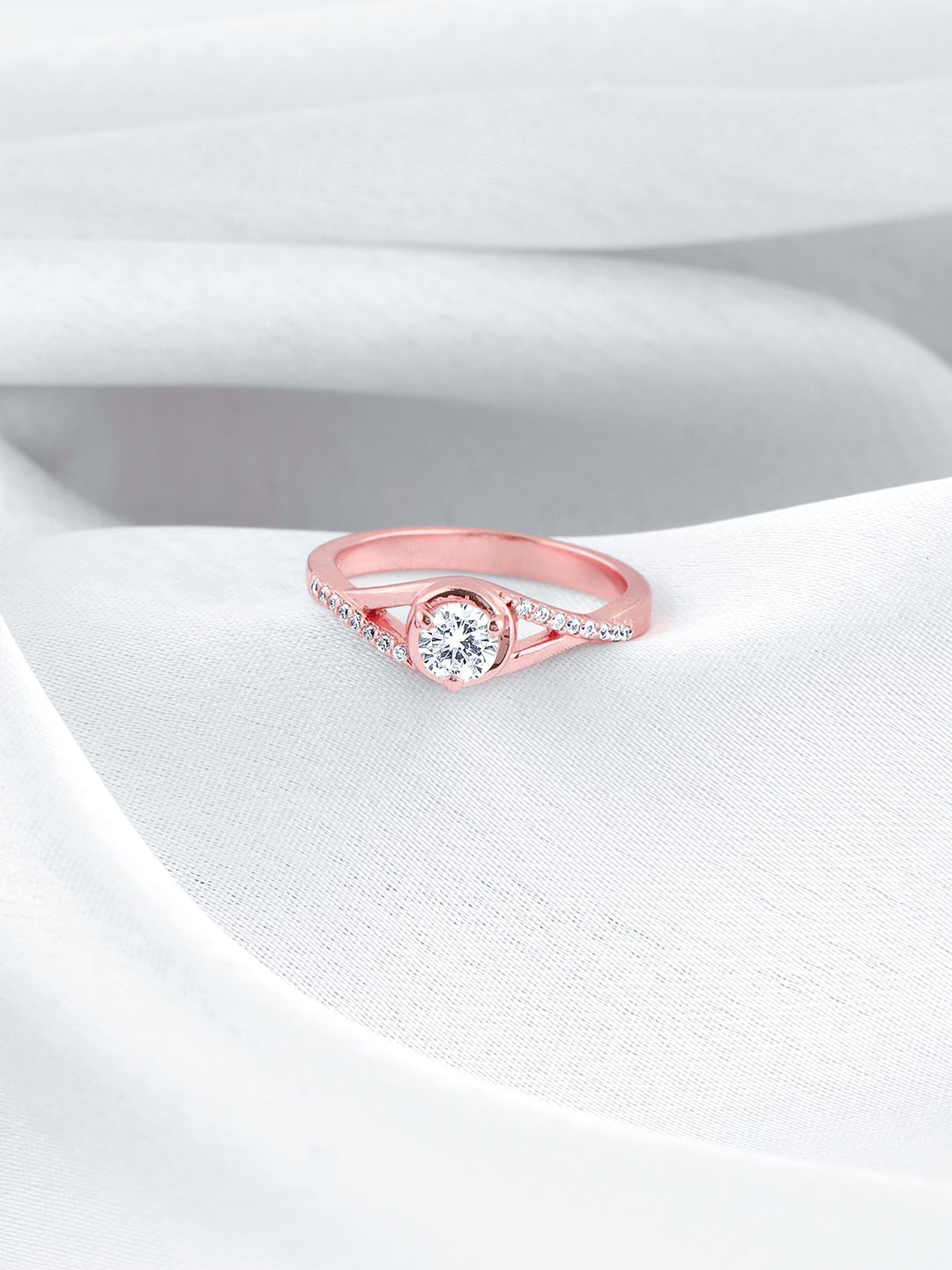 

GIVA 925 Sterling Silver Rose Gold-Plated Stone-Studded Finger Ring
