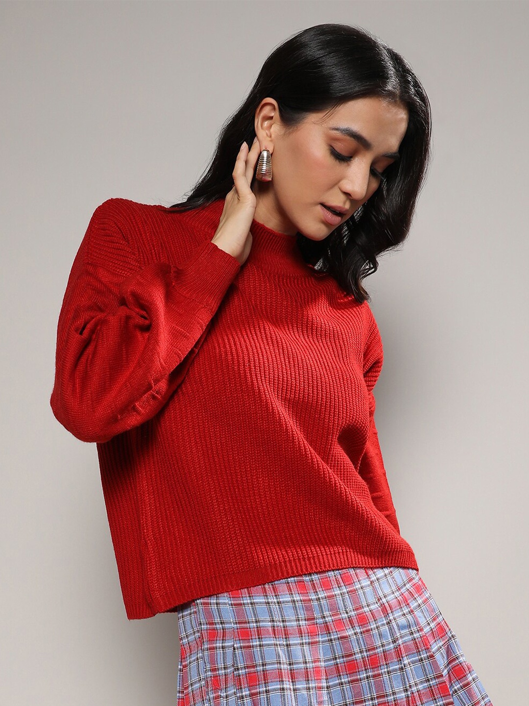

Campus Sutra High Neck Woollen Pullover, Red