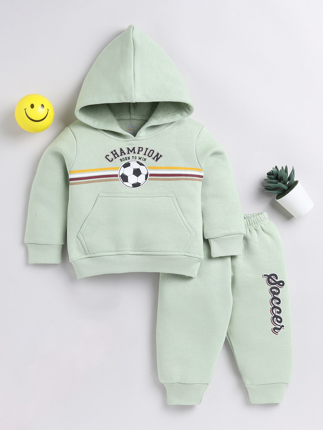

Moms Love Boys Printed Hooded T-Shirt With Trouser, Olive