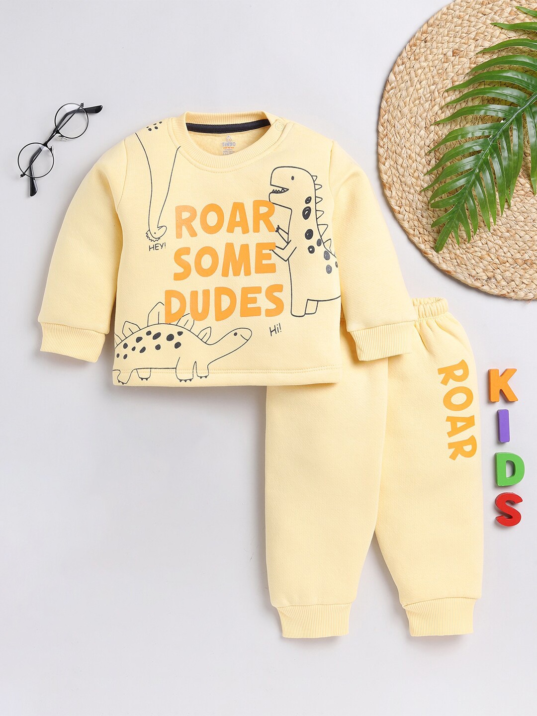 

Moms Love Boys Printed T-shirt With Pyjamas, Yellow