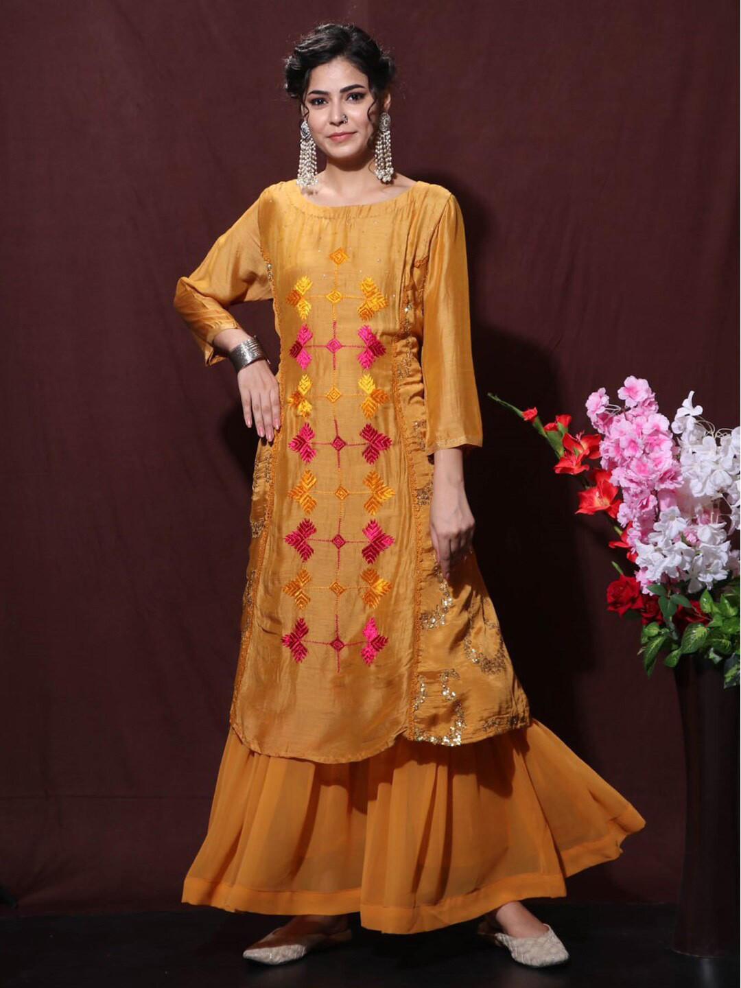 

Trinjann Floral Embroidered Pure Cotton Kurta With Dupatta, Mustard