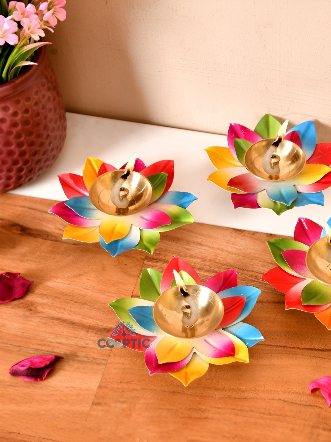 

COOPTIC Metallic Toned 4 Pieces Lotus Shape Metal Diyas