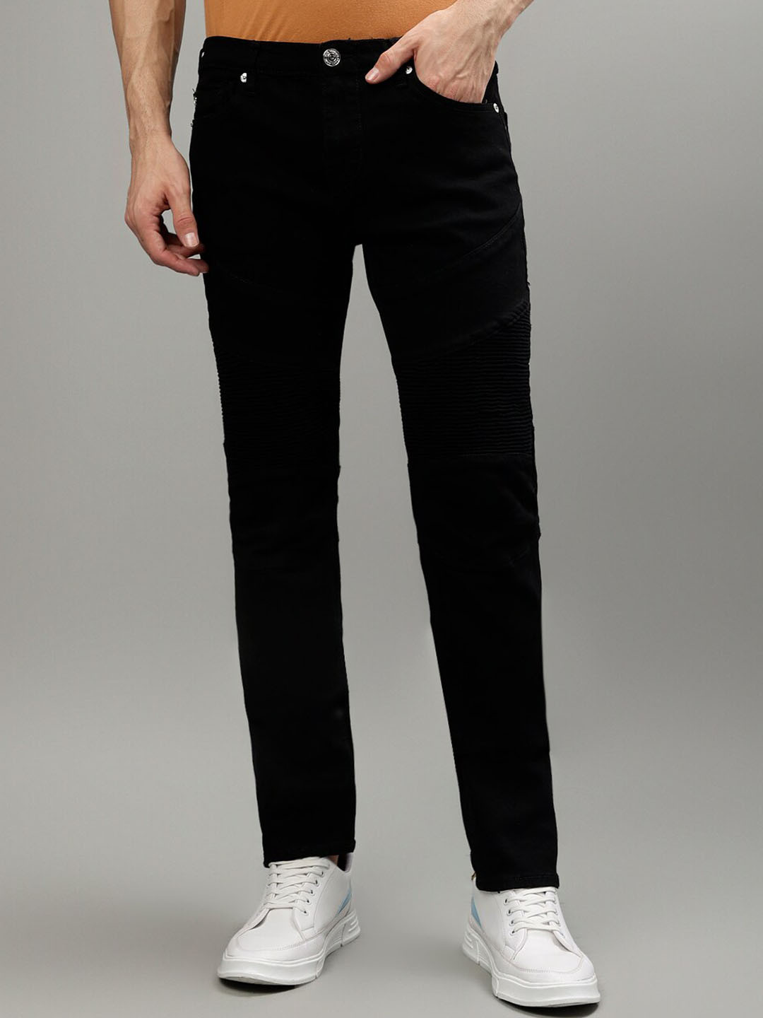 

True Religion Men SN Rocco Straight Fit Clean Look Stretchable Jeans, Black