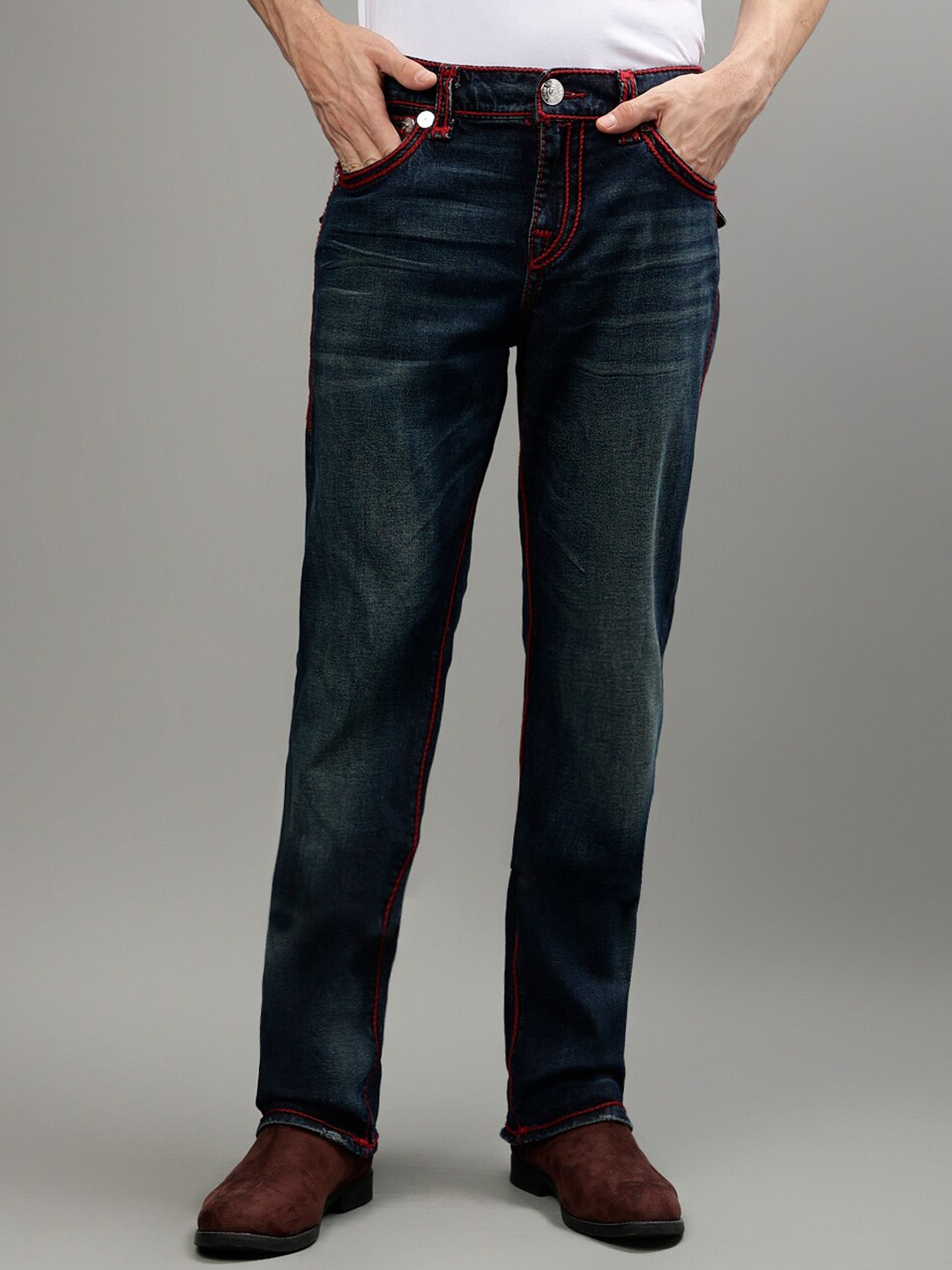 

True Religion Men Rope Stitch Ricky Straight Fit Clean Look Light Fade Stretchable Jeans, Blue