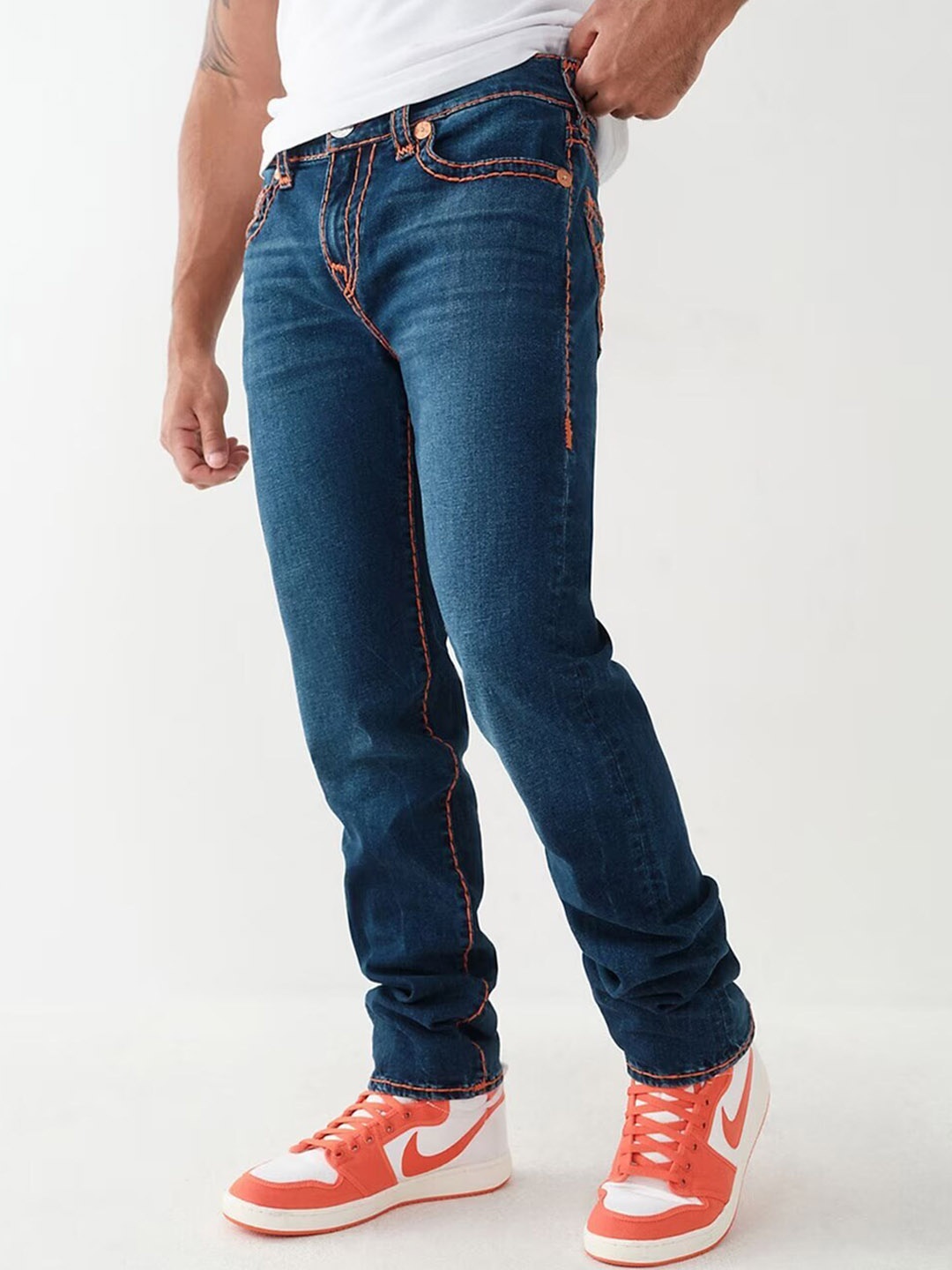 

True Religion Men Super T Rocco Skinny Fit Clean Look Light Fade Stretchable Jeans, Blue