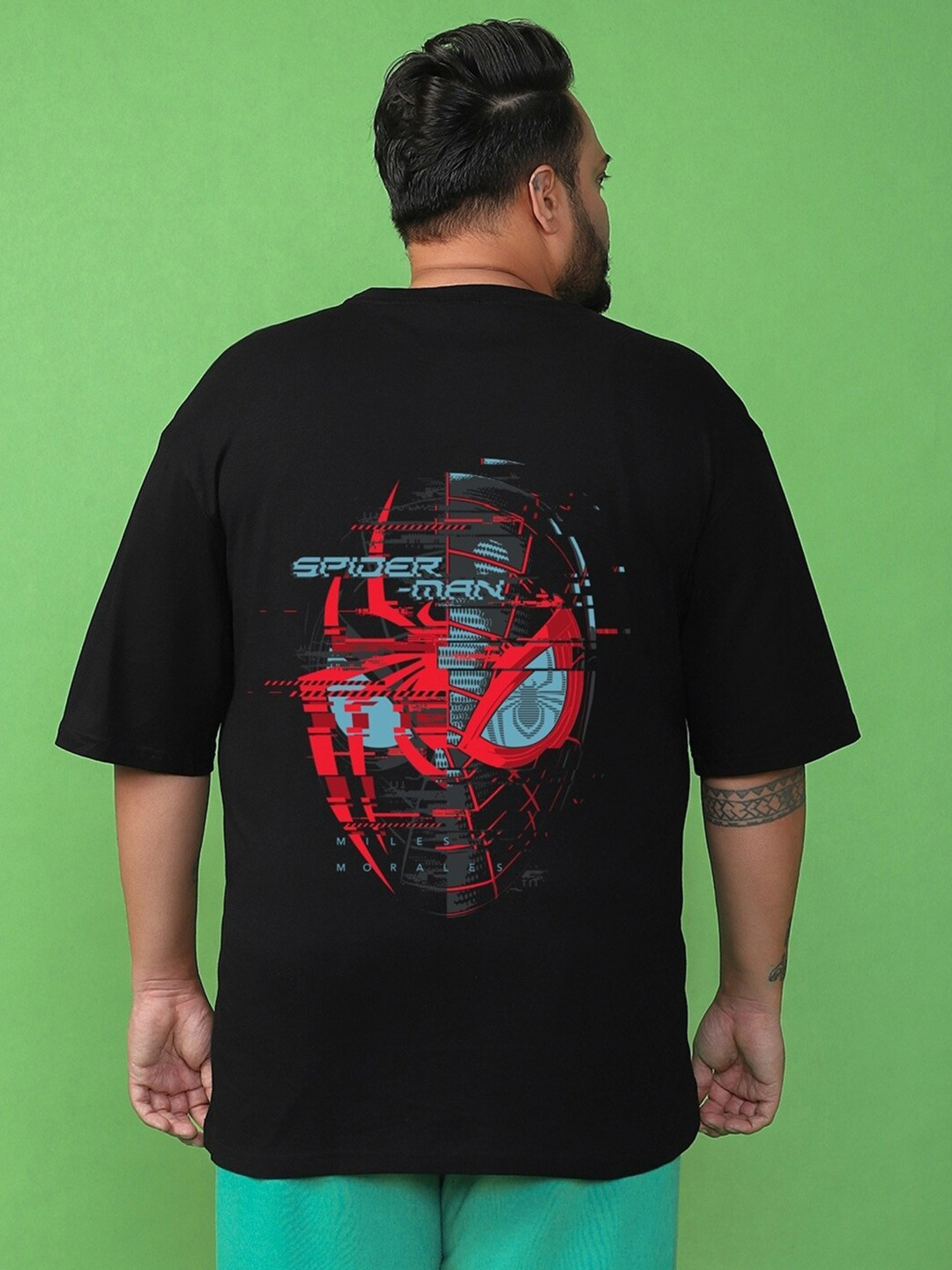 

Bewakoof Plus Official Marvel Merchandise Printed Oversized T-shirt, Black