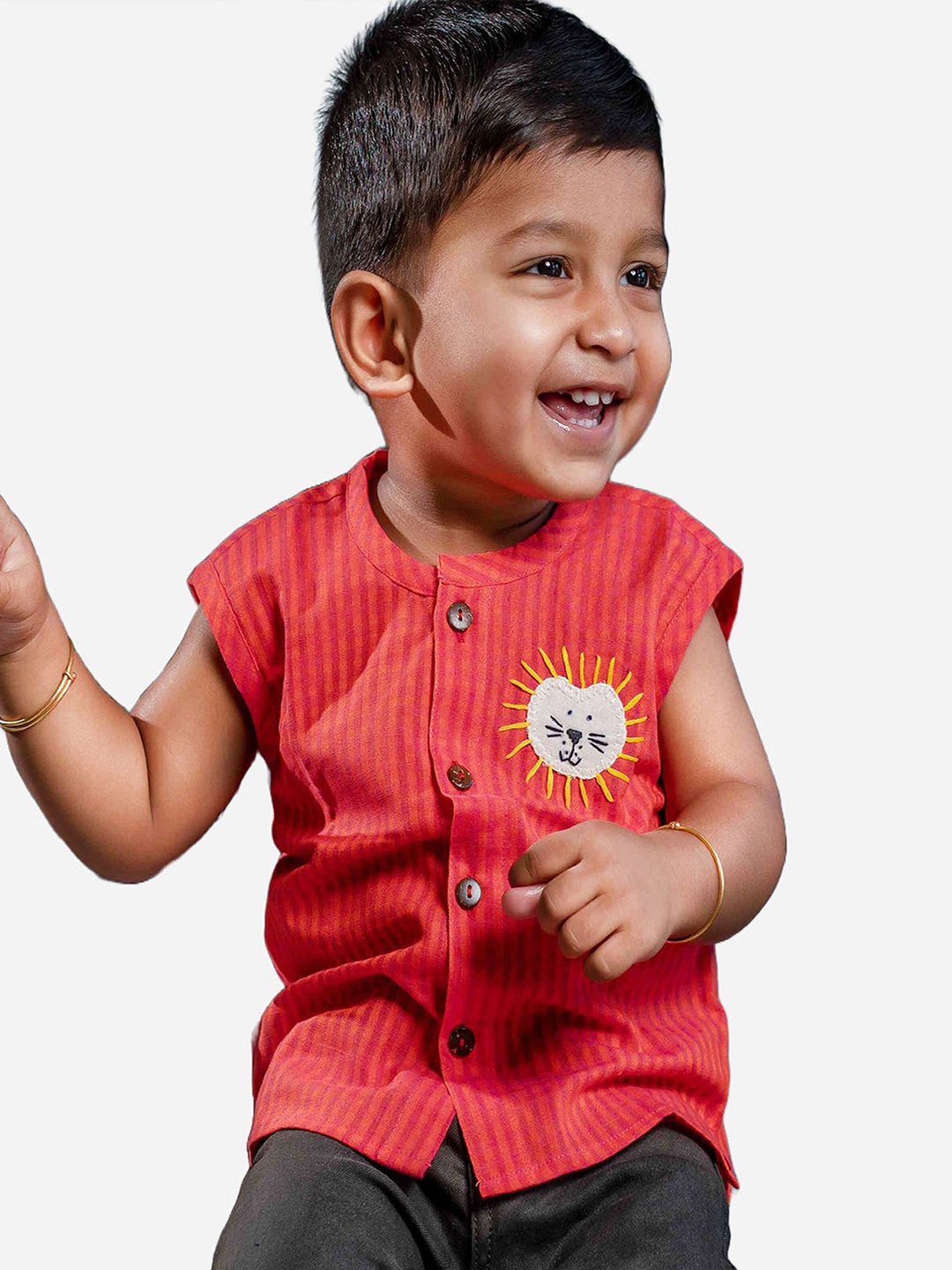 

Little Llama Boys Pack Of 2 Embroidered Cotton Jhablas, Red