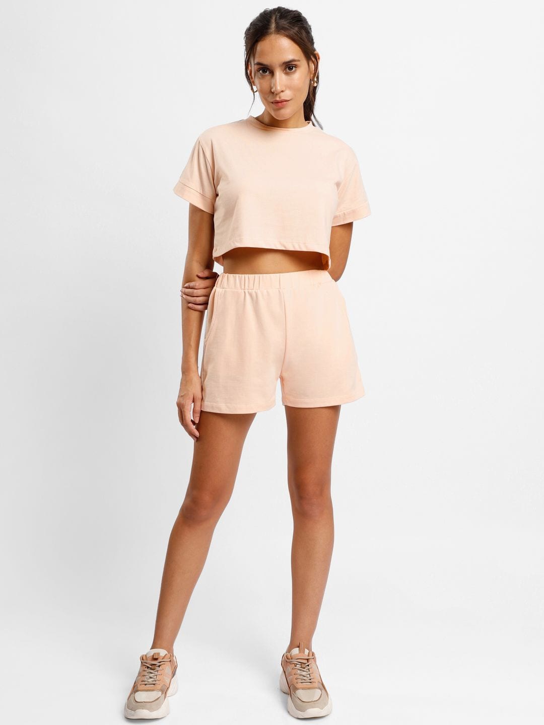 

NOBERO Short Sleeves Crop Top And Shorts, Pink