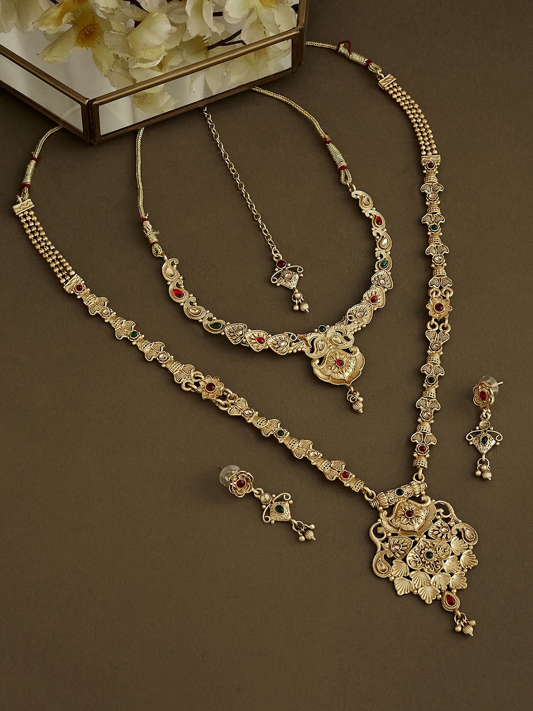 

ATIBELLE Set Of 4 Gold-Plated Stones-Studded Jewellery Set