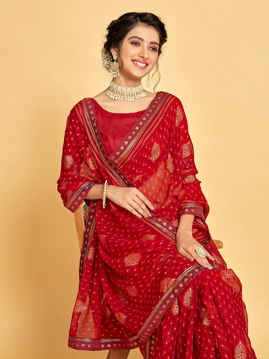 

Sangria Ethnic Motifs Printed Saree, Maroon